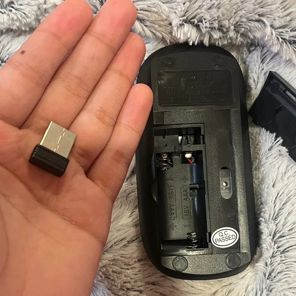 Apple Black Wireless Mouse